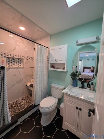 623 Harding St, Petersburg, VA 23083