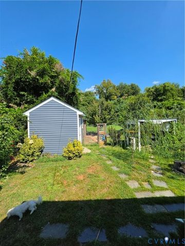 623 Harding St, Petersburg, VA 23083
