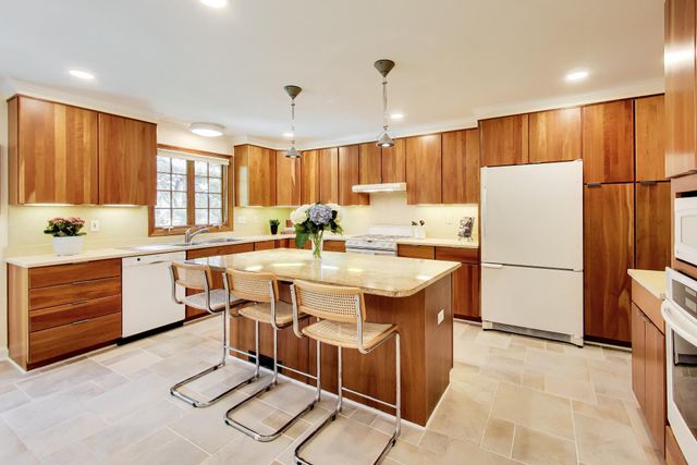 4238 50TH ST NW, Washington, DC 20016