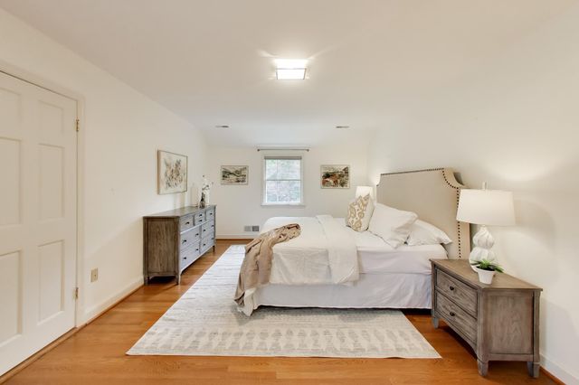 4238 50TH ST NW, Washington, DC 20016
