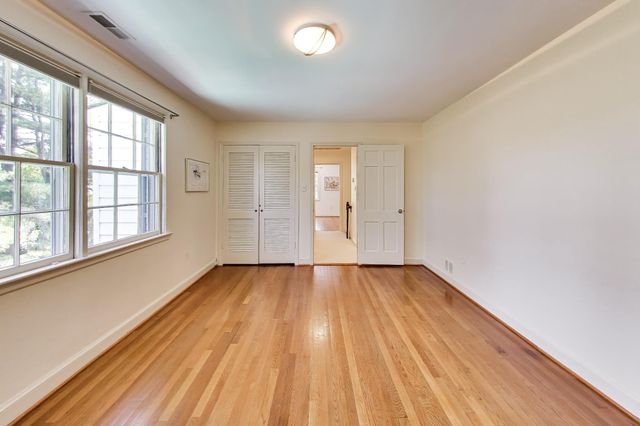 4238 50TH ST NW, Washington, DC 20016