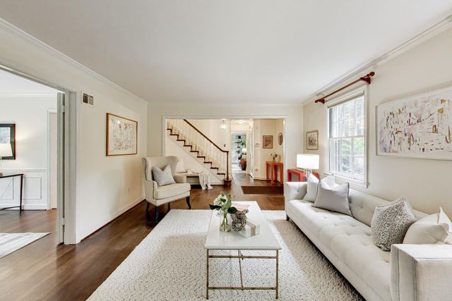4238 50TH ST NW, Washington, DC 20016
