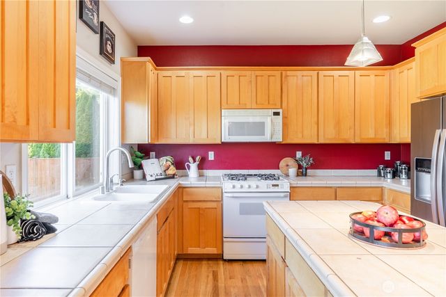 30334 121st Place SE, Auburn, WA 98092