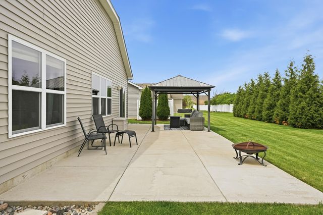 15144 W 102nd Avenue, Dyer, IN 46311