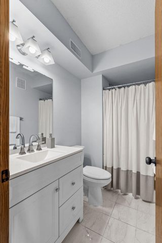 8461 Vagabond Lane N, Maple Grove, MN 55311