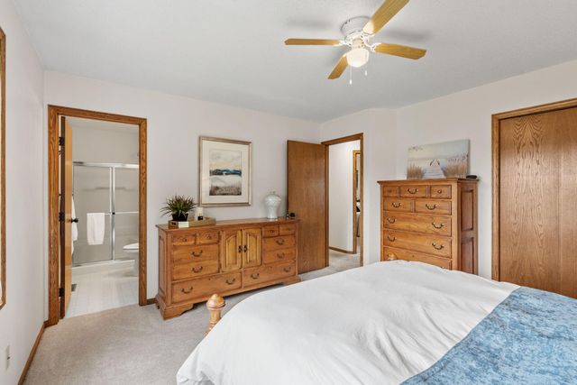 8461 Vagabond Lane N, Maple Grove, MN 55311