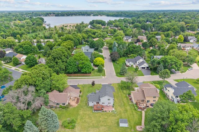 8461 Vagabond Lane N, Maple Grove, MN 55311