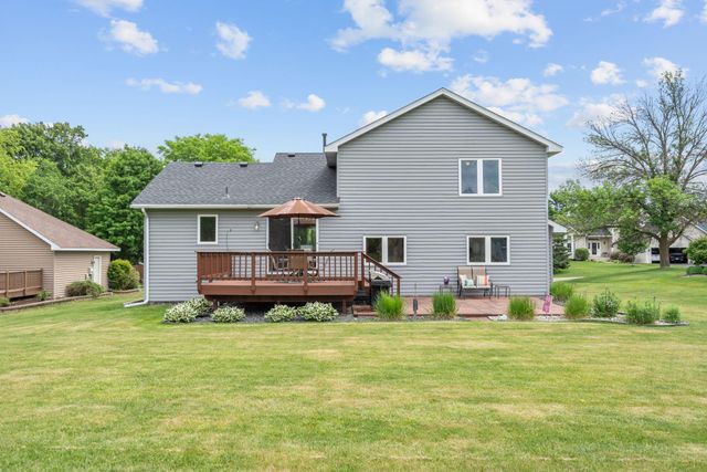 8461 Vagabond Lane N, Maple Grove, MN 55311