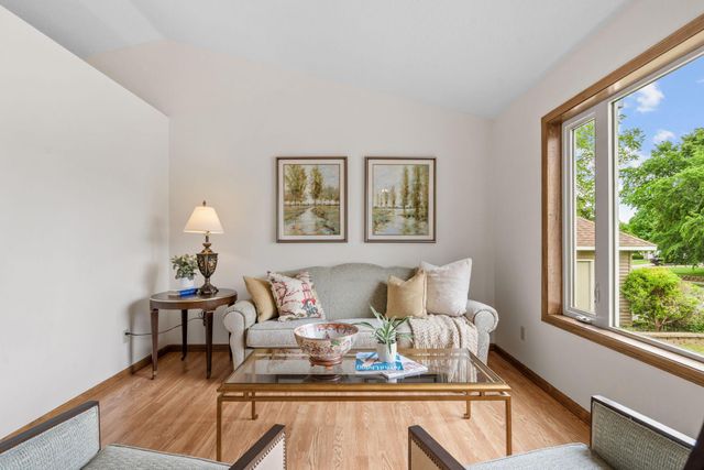8461 Vagabond Lane N, Maple Grove, MN 55311