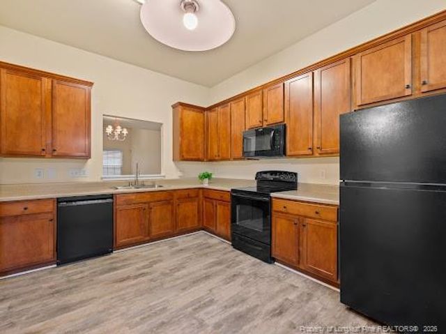 233 Palace Green Lane, Sanford, NC 27330