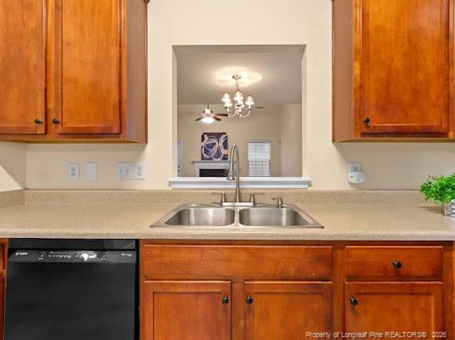 233 Palace Green Lane, Sanford, NC 27330