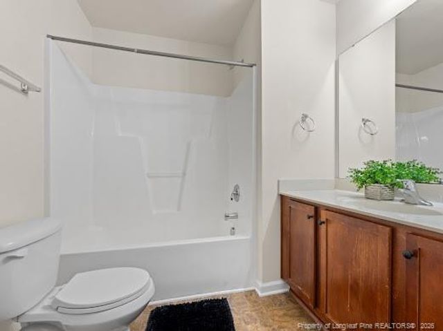 233 Palace Green Lane, Sanford, NC 27330