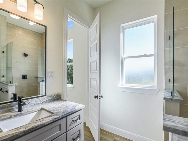 718 Indian Paint BLVD, Horseshoe Bay, TX 78657