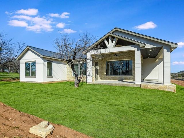 718 Indian Paint BLVD, Horseshoe Bay, TX 78657