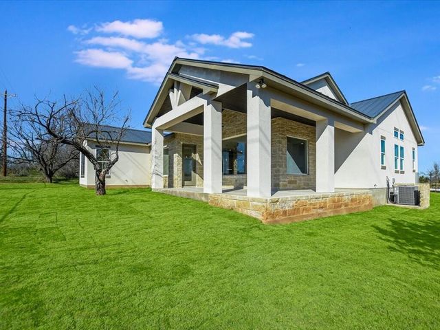 718 Indian Paint BLVD, Horseshoe Bay, TX 78657