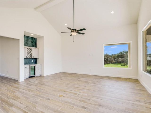 718 Indian Paint BLVD, Horseshoe Bay, TX 78657
