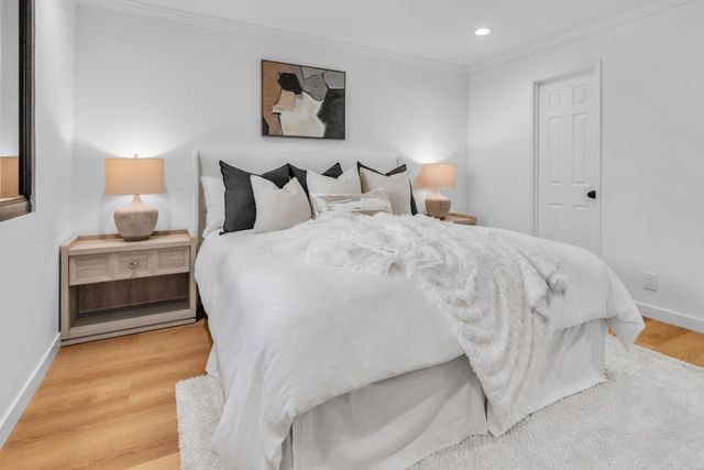 161 California Avenue K104, Palo Alto, CA 94306