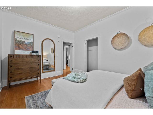 533 Ne FARGO St, Portland, OR 97212