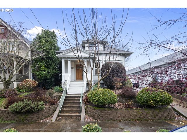 533 Ne FARGO St, Portland, OR 97212
