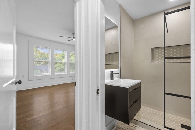 912 N Windomere Avenue 912.5, Dallas, TX 75208