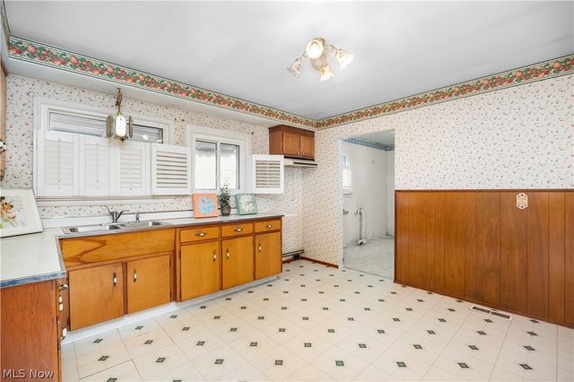 4608 Gary Avenue, Lorain, OH 44055