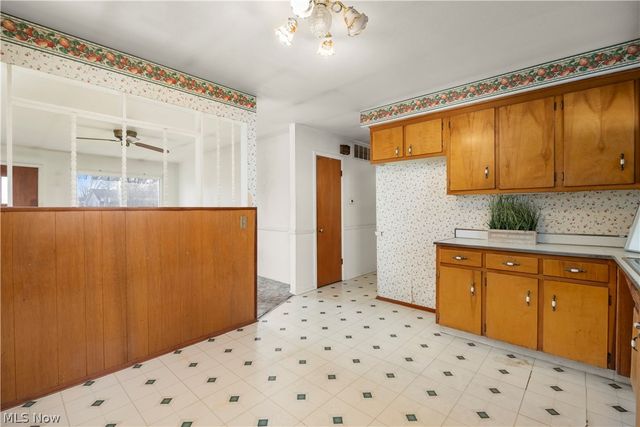 4608 Gary Avenue, Lorain, OH 44055