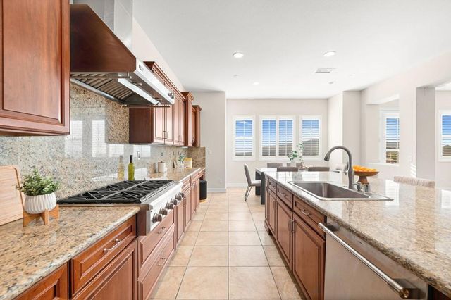 7641 Kingdom Drive, Riverside, CA 92506