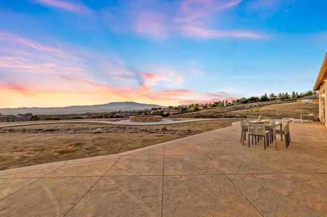 7641 Kingdom Drive, Riverside, CA 92506