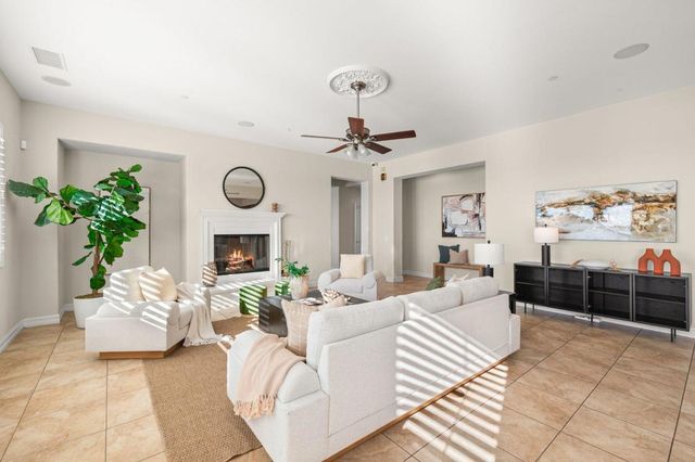 7641 Kingdom Drive, Riverside, CA 92506