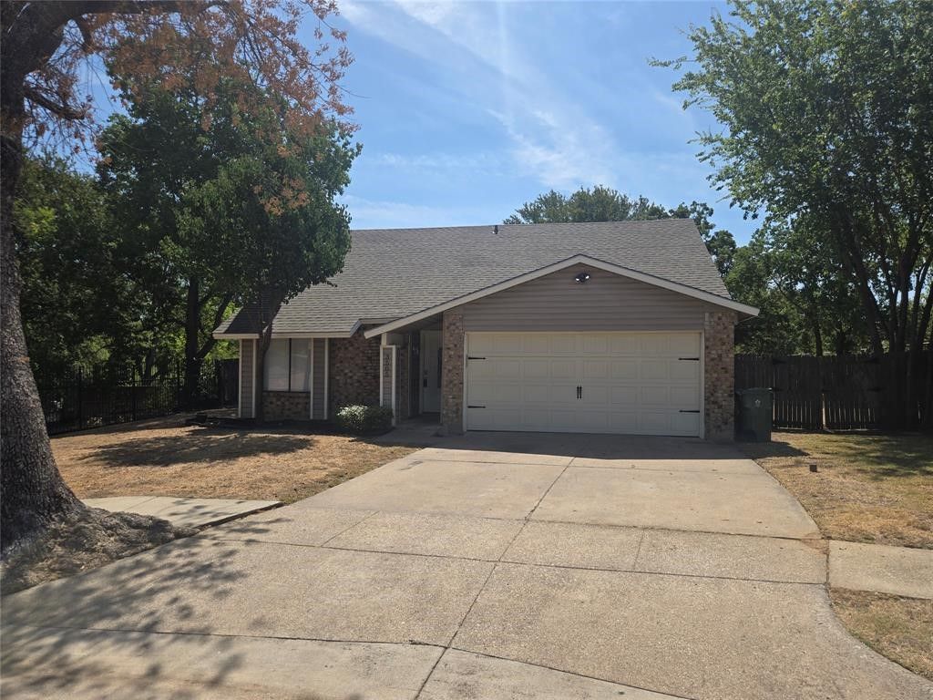 3505 Rush Springs Drive, Arlington, TX 76016 — exterior