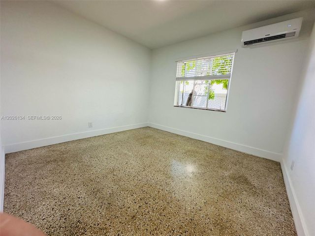 417 SE 14th Ct 4, Fort Lauderdale, FL 33316