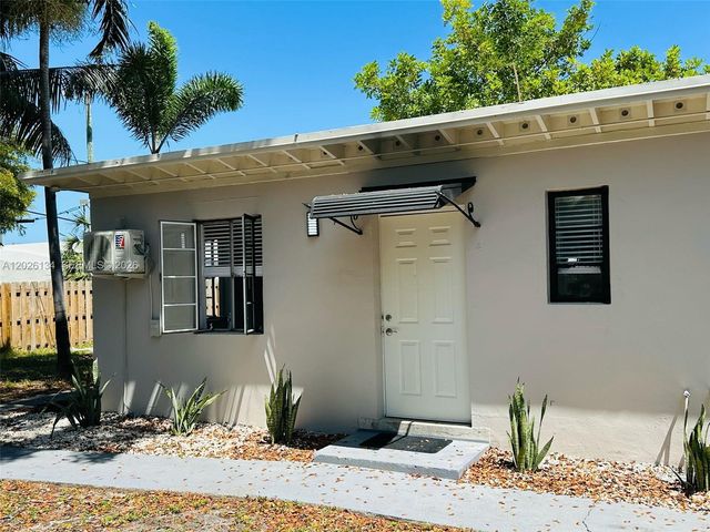 417 SE 14th Ct 4, Fort Lauderdale, FL 33316
