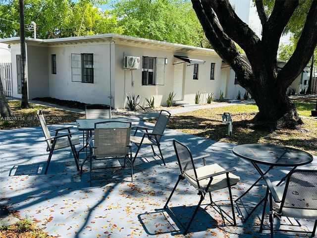 417 SE 14th Ct 4, Fort Lauderdale, FL 33316