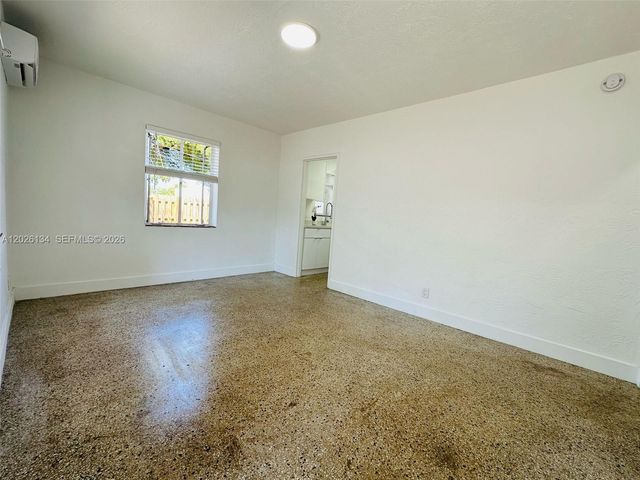 417 SE 14th Ct 4, Fort Lauderdale, FL 33316