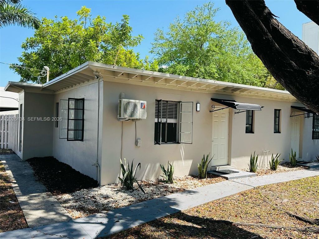 417 SE 14th Ct 4, Fort Lauderdale, FL 33316