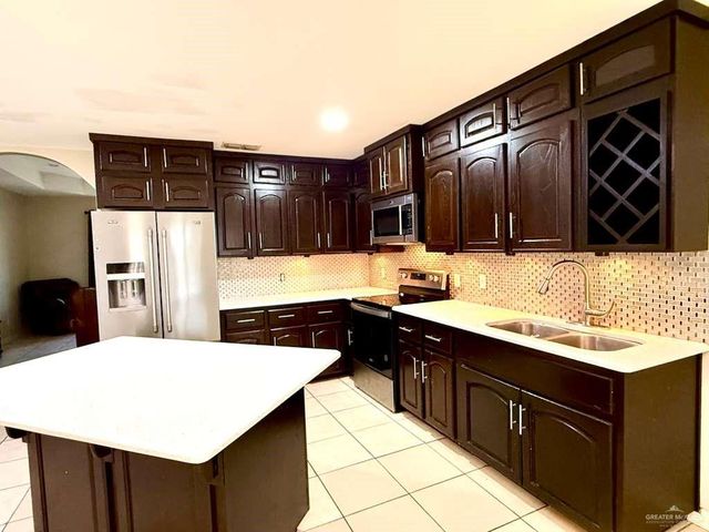 3402 Mossy Oak Drive, Edinburg, TX 78542