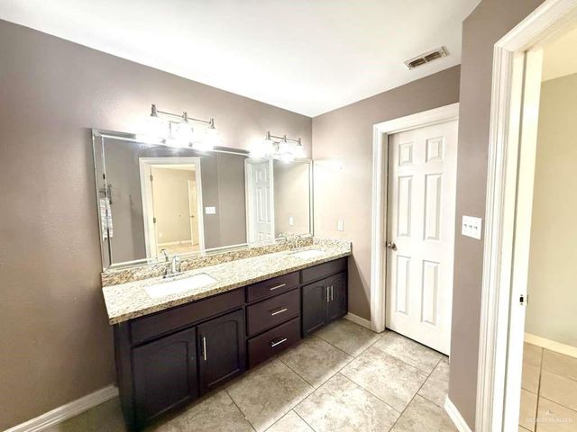 3402 Mossy Oak Drive, Edinburg, TX 78542