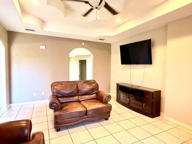 3402 Mossy Oak Drive, Edinburg, TX 78542