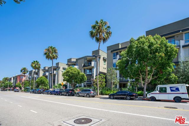 13044 Pacific Promenade 121, Los Angeles, CA 90094