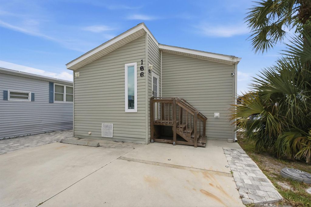 166 Nettles Boulevard, Jensen Beach, FL 34957
