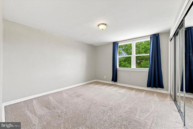 325 E PLEASANT ST, Philadelphia, PA 19119