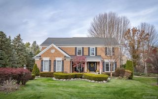 2456 Westwood Drive, Rochester Hills, MI 48306