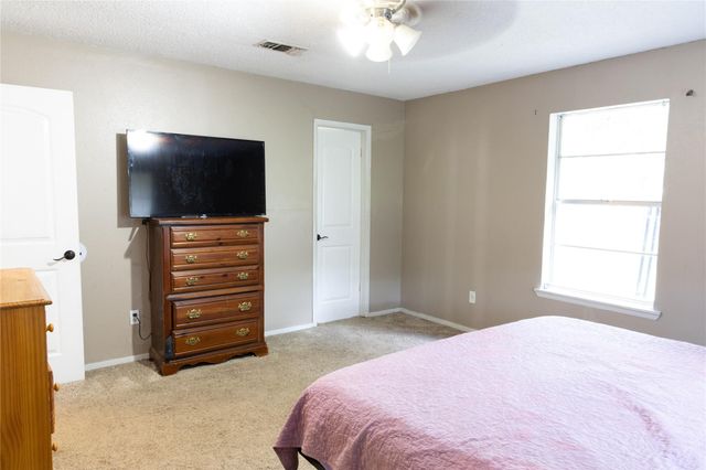 201 Fm 1160 Road, Louise, TX 77455