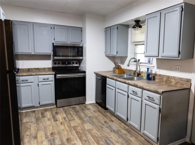 201 Fm 1160 Road, Louise, TX 77455