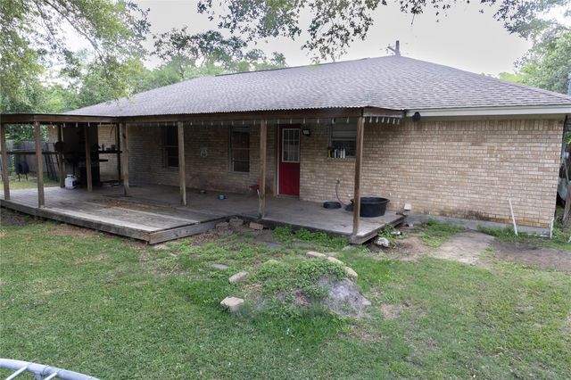 201 Fm 1160 Road, Louise, TX 77455
