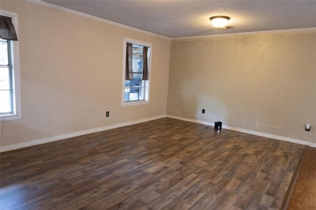 201 Fm 1160 Road, Louise, TX 77455