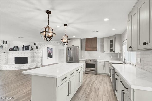 1600 Eaton Drive, Las Vegas, NV 89102