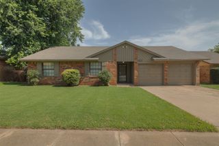 2013 Rushing Springs Trail, Edmond, OK 73013