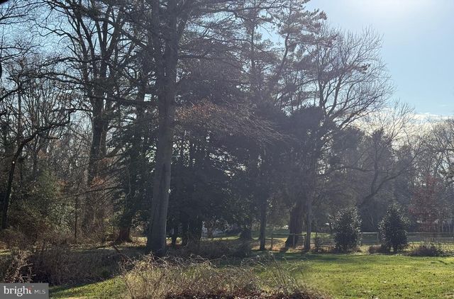 2807 CEDAR LN, Vienna, VA 22180