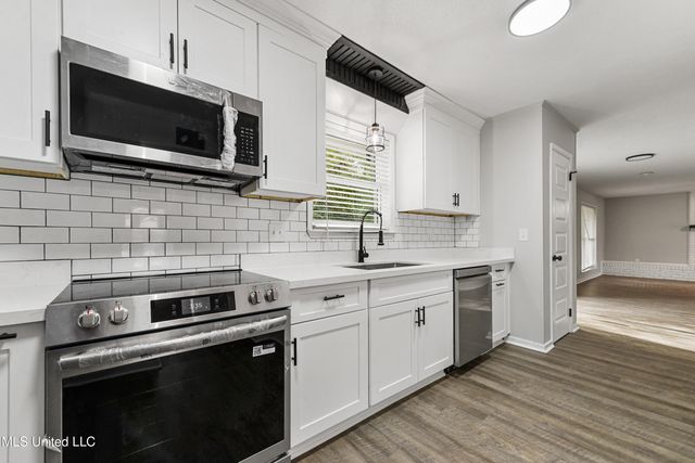 2230 Baywood Drive, Biloxi, MS 39532